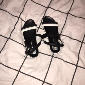 Dolce vita sandals